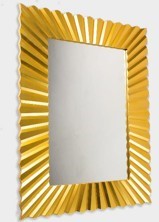 Круглое зеркало Мадонна в Махачкале